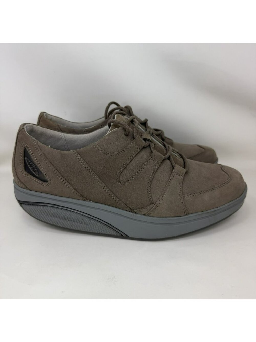 MBT Faraja Fango Rocker Walking Shoe Beige Women's Size 8.5